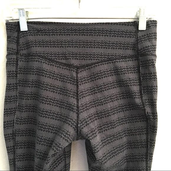 Nike Dry Fit dot print striped cropped leggings S - Picture 5 of 8